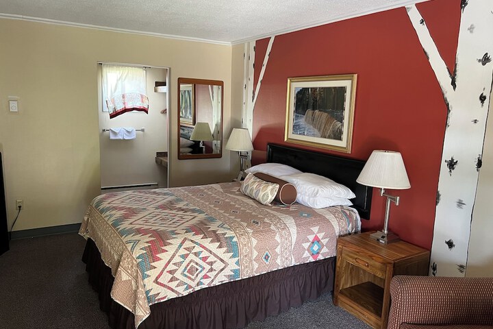 Room 35 of 60