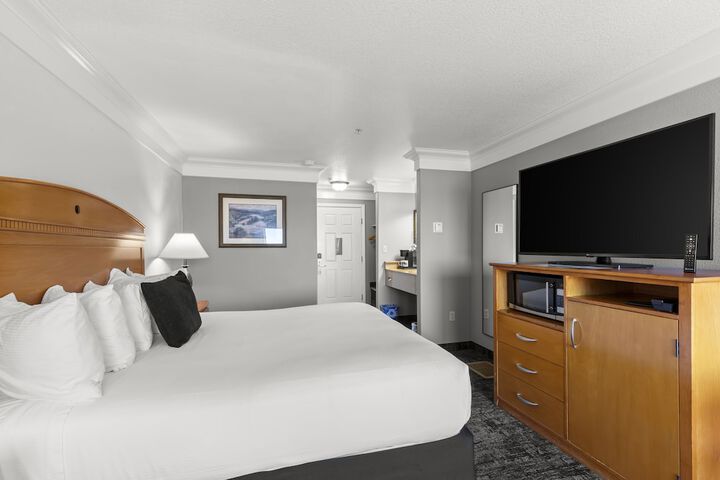 Room 25 of 83