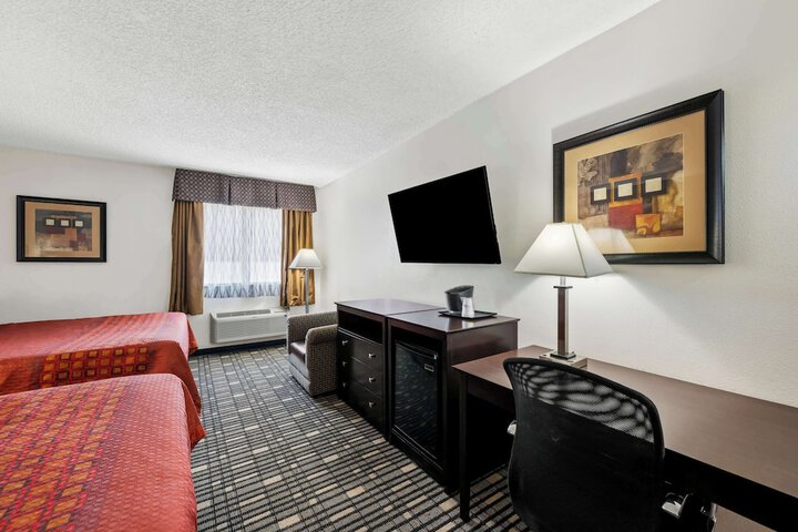 Room 15 of 54
