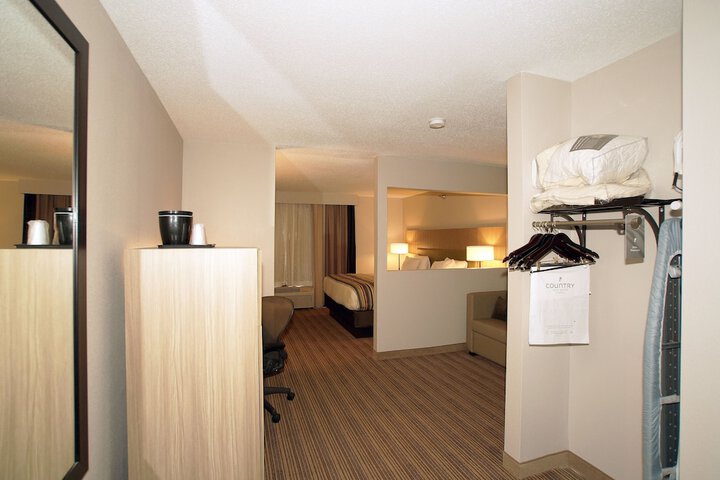 Room 49 of 60