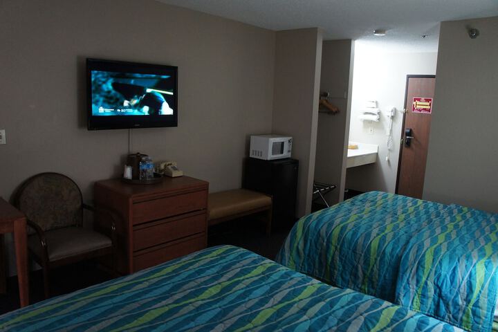 Room 36 of 63