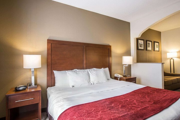 Quality Suites Morristown West