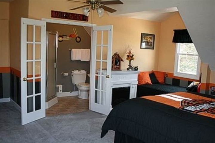 Room 32 of 56