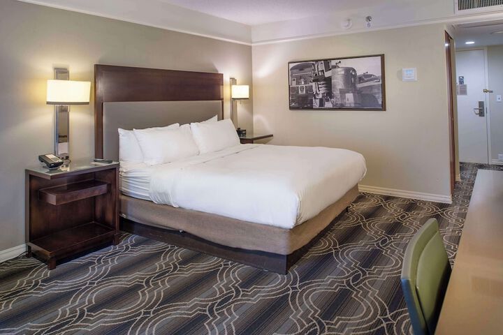 Room 107 of 160