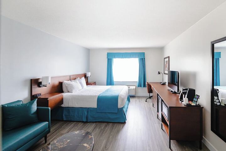 Ramada by Wyndham Surrey / Langley