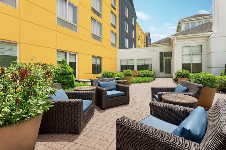 Terrace/Patio 31 of 33