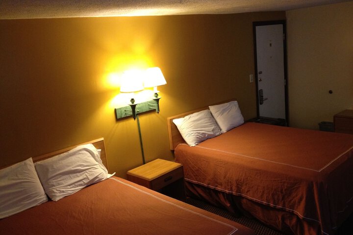 Room 28 of 50