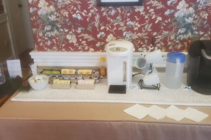 Breakfast/Coffee Service 123 of 125