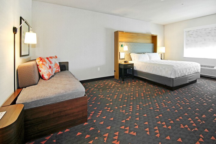 Room 46 of 155