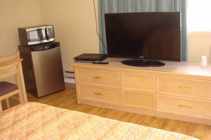 Room 17 of 43