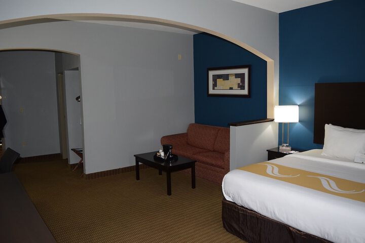 Room 37 of 67