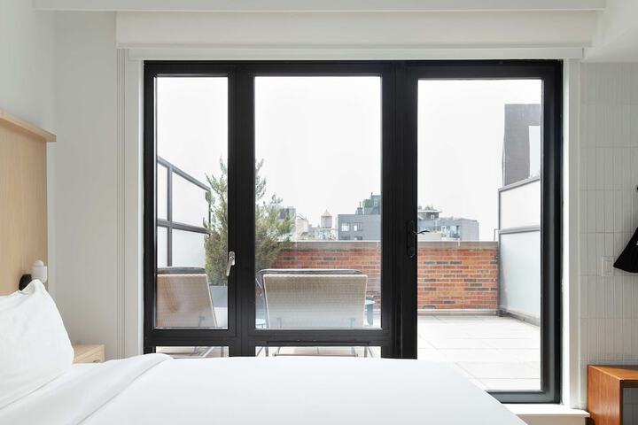 Room 86 of 143