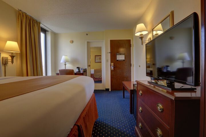 Room 26 of 37