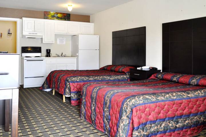 Room 8 of 32