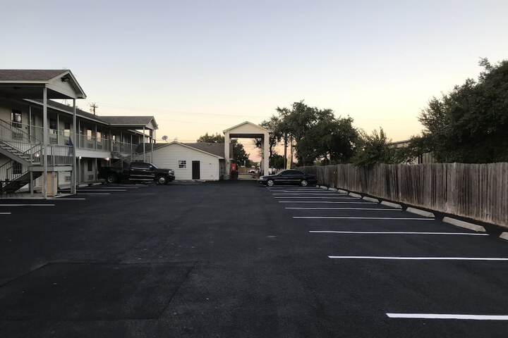 Property Grounds 40 of 49