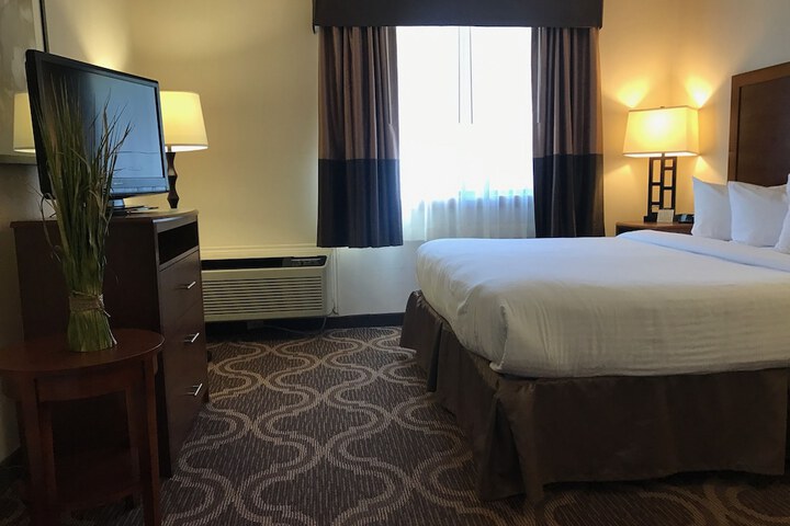 Room 21 of 37
