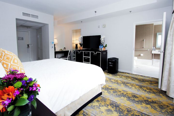Room 48 of 99