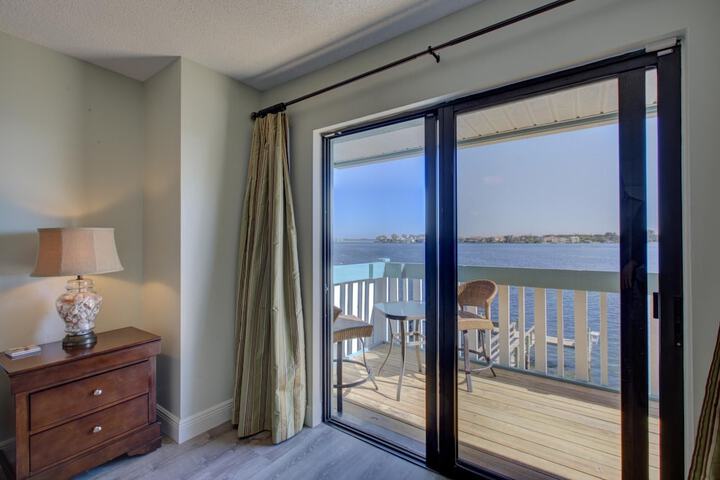 Anna Maria Island Beach Palms 5B