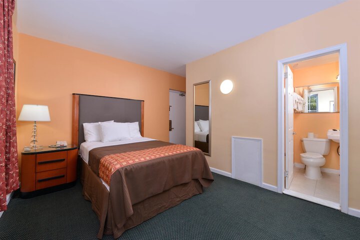 Media Inn and Suites
