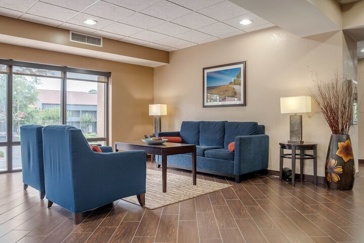 Comfort Suites Tallahassee Capitol - University Area