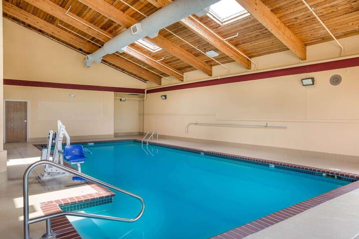 Pool 7 of 57