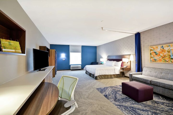 Room 26 of 46