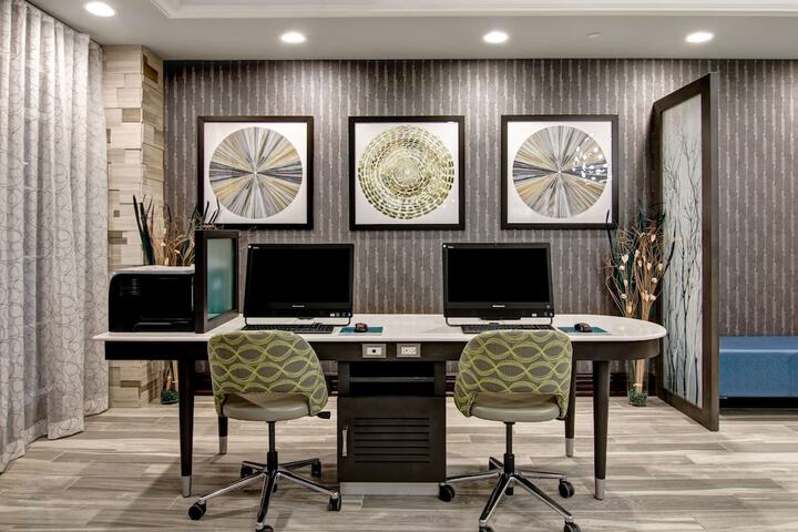 Business Center 45 of 46