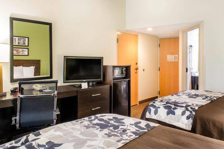 Room 27 of 36