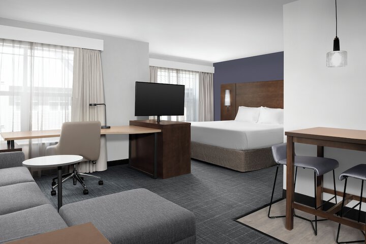 Room 26 of 32