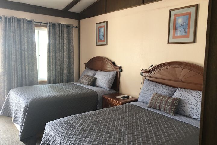 Room 10 of 21