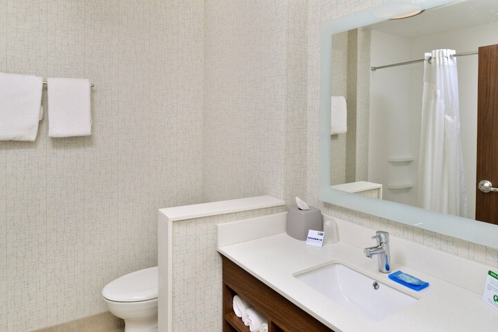 Holiday Inn Express & Suites Ogallala by IHG