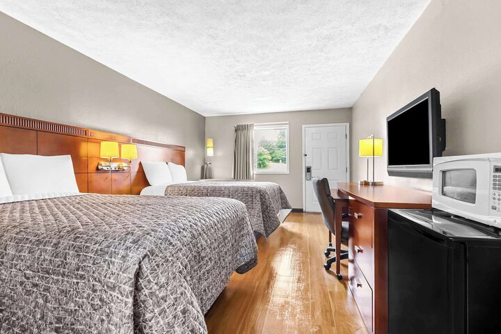Room 10 of 31