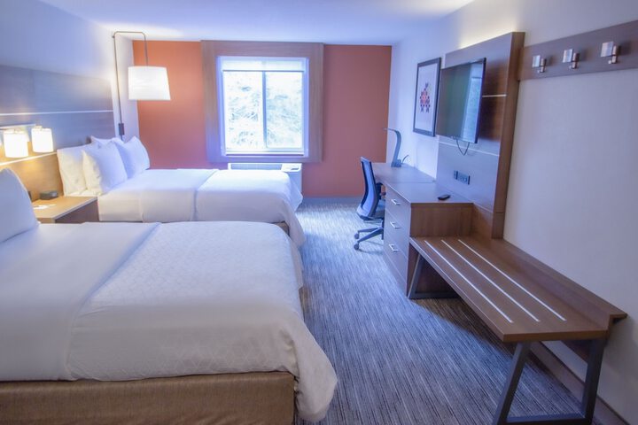 Room 40 of 109