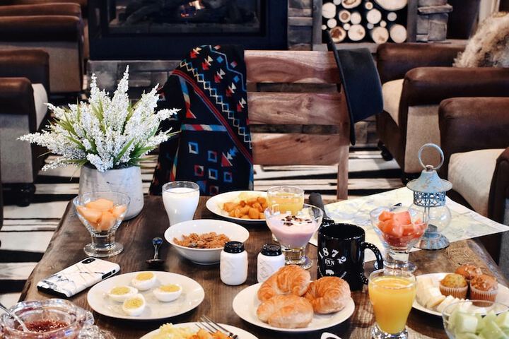 Breakfast/Coffee Service 29 of 35