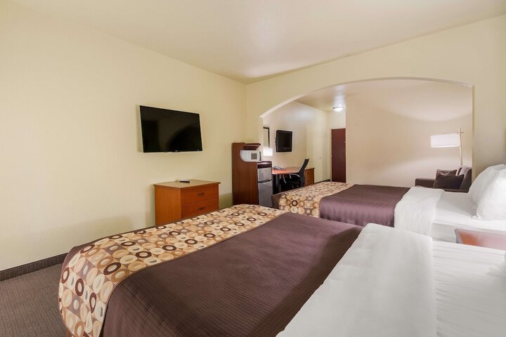 Room 22 of 48