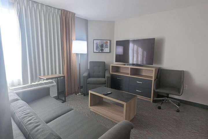 Room 48 of 68
