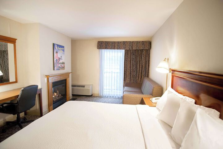Room 34 of 49
