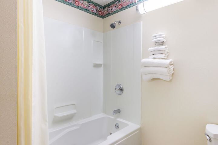 Room 3 of 14
