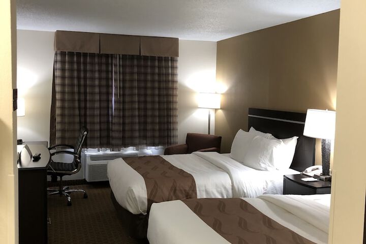 Room 8 of 25