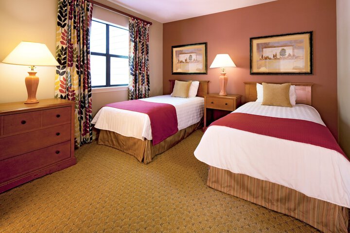 Room 15 of 25