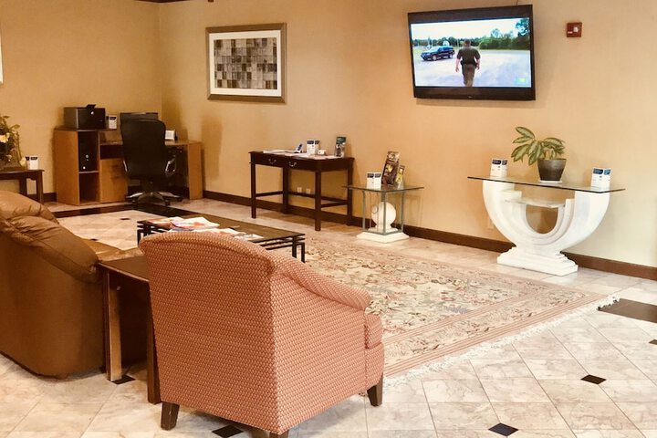 Quality Inn & Suites Conference Center Statesboro Historic District