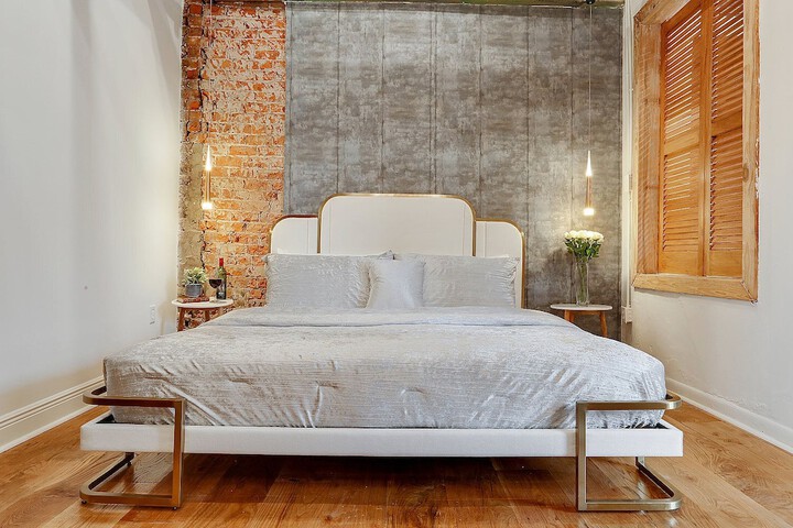 Room 20 of 73