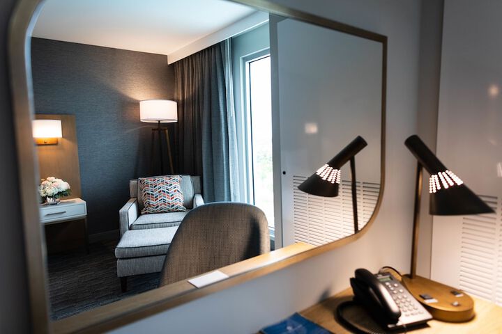 Room 21 of 77