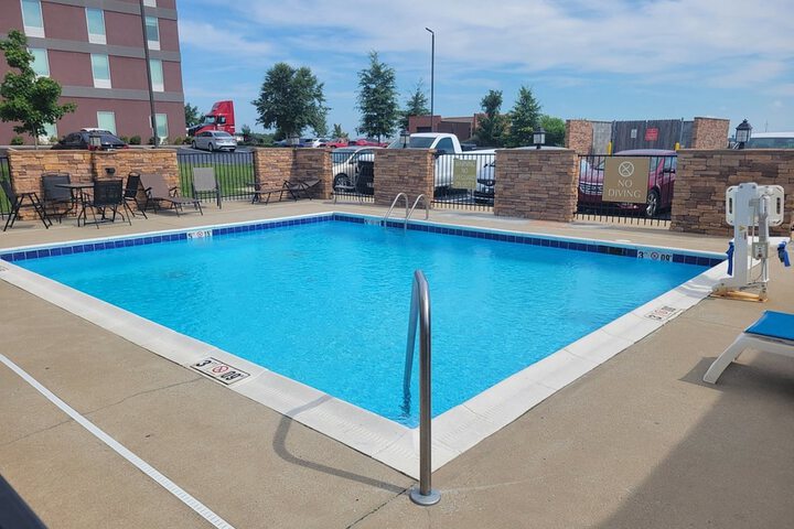 Pool 6 of 40