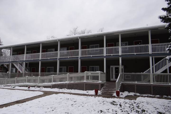 Hotel 4 of 116