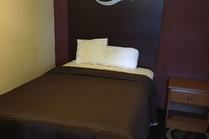 Town and Country Motel