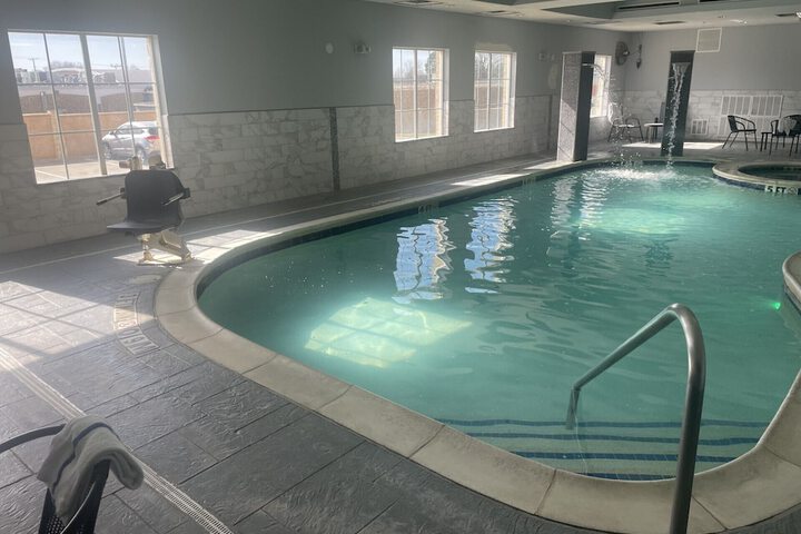 La Quinta Inn & Suites by Wyndham DFW Airport West - Euless