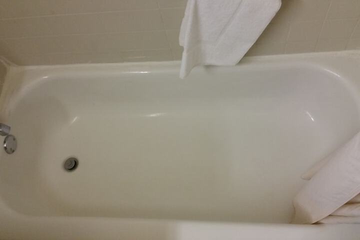 Hot Tub 32 of 34
