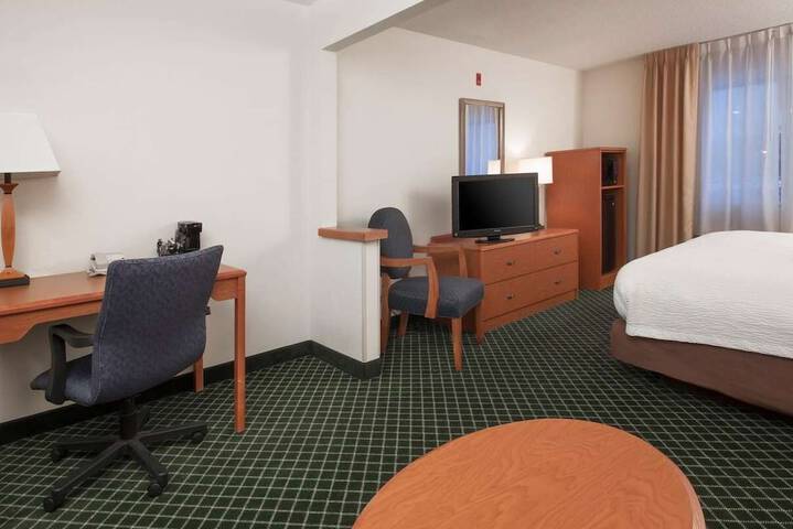 Room 28 of 44