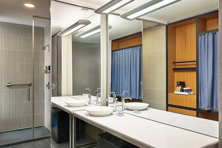 Room 8 of 26